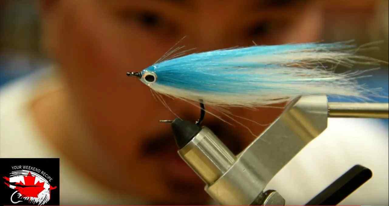2 V Fly Size 6/0 Ultimate RV Predator Blue Sparkler Baitfish Saltwater Flies